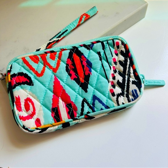 NWOT Vera Bradley Escapade Tech Case RFID Wristlet - Pueblo - Picture 2 of 5